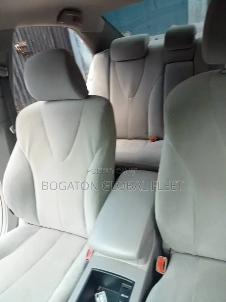 Car for Rent (Toyota Camry)