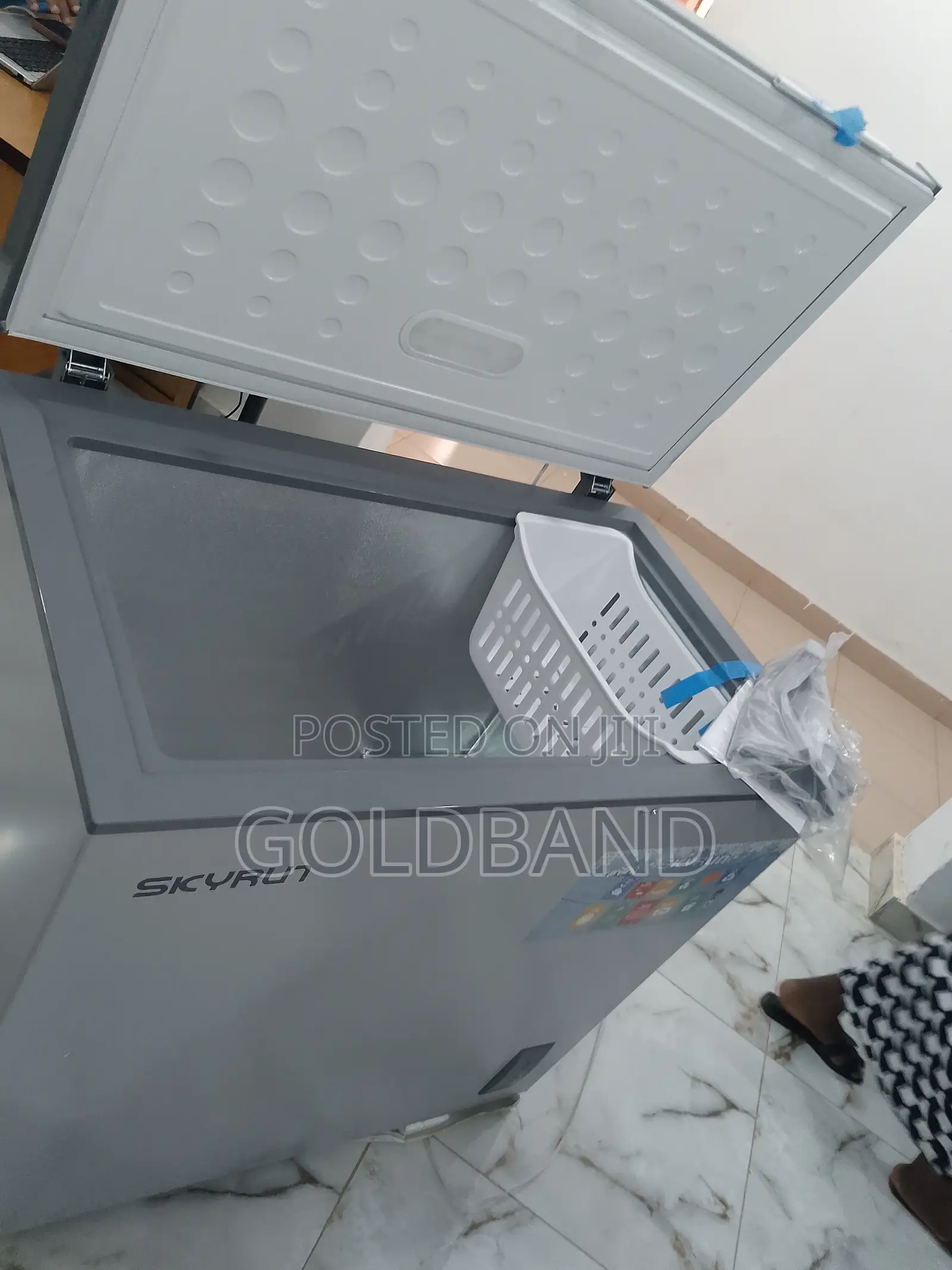 New Skyrun 200l Bd-200a Chest Freezer
