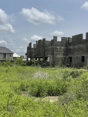 Uncompleted 98 Rooms Hotel Complex for Sale in Asaba