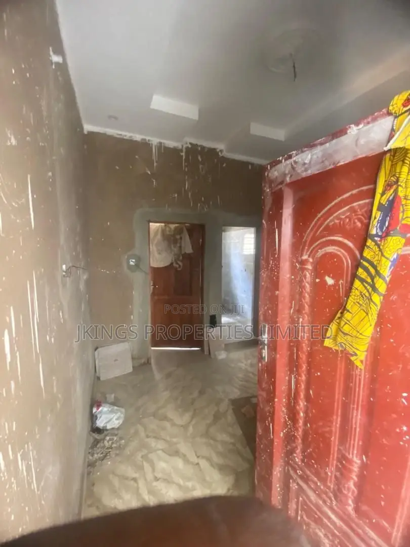 1bdrm Block of Flats in Abule-Ijesha for rent