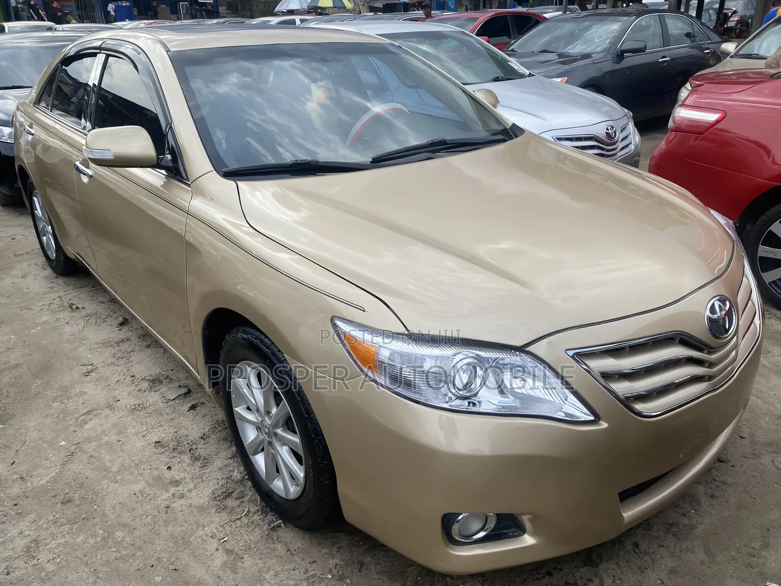 Toyota Camry 2011 Gold