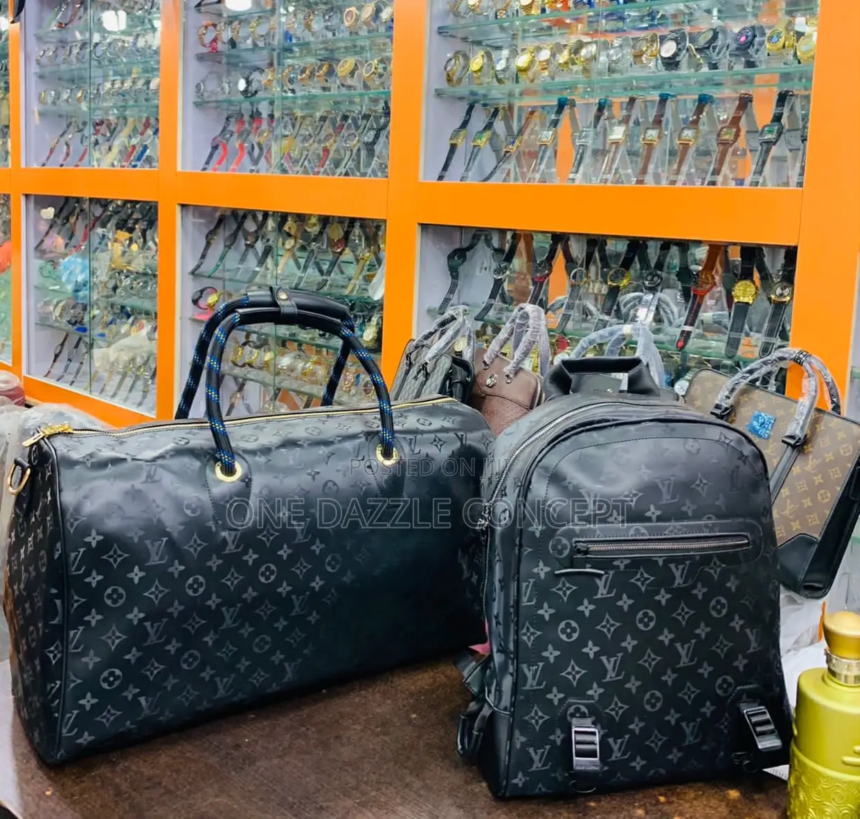 Set of 2 Louis Vuitton Bag