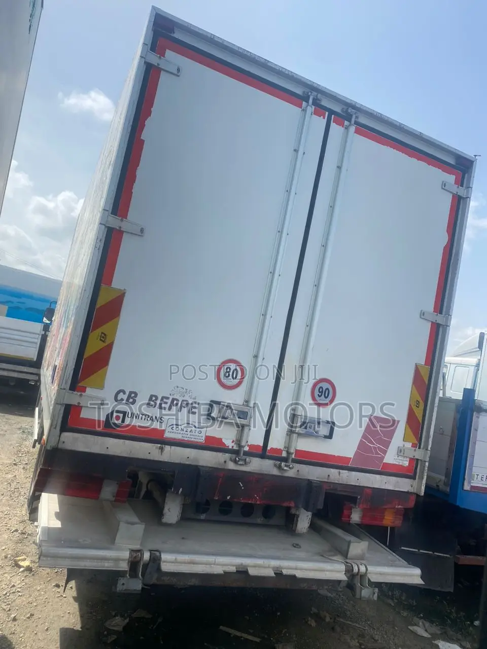 Mercedes Benz 1324 2004 Model