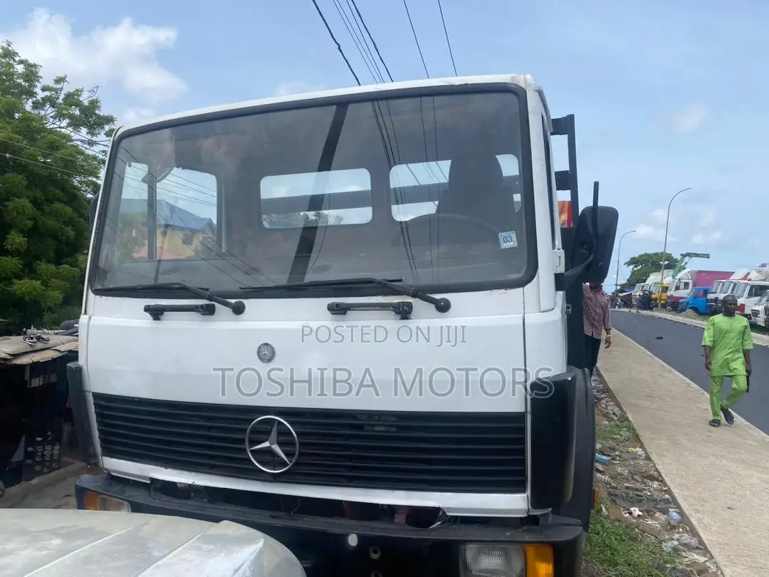Mercedes Benz 814 Truck Foreign Used