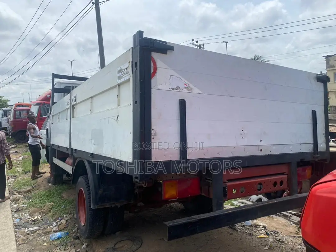 Mercedes Benz 814 Truck Foreign Used