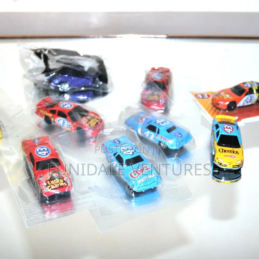 10pcs Kids Cereal Series Metal Diecast Cars