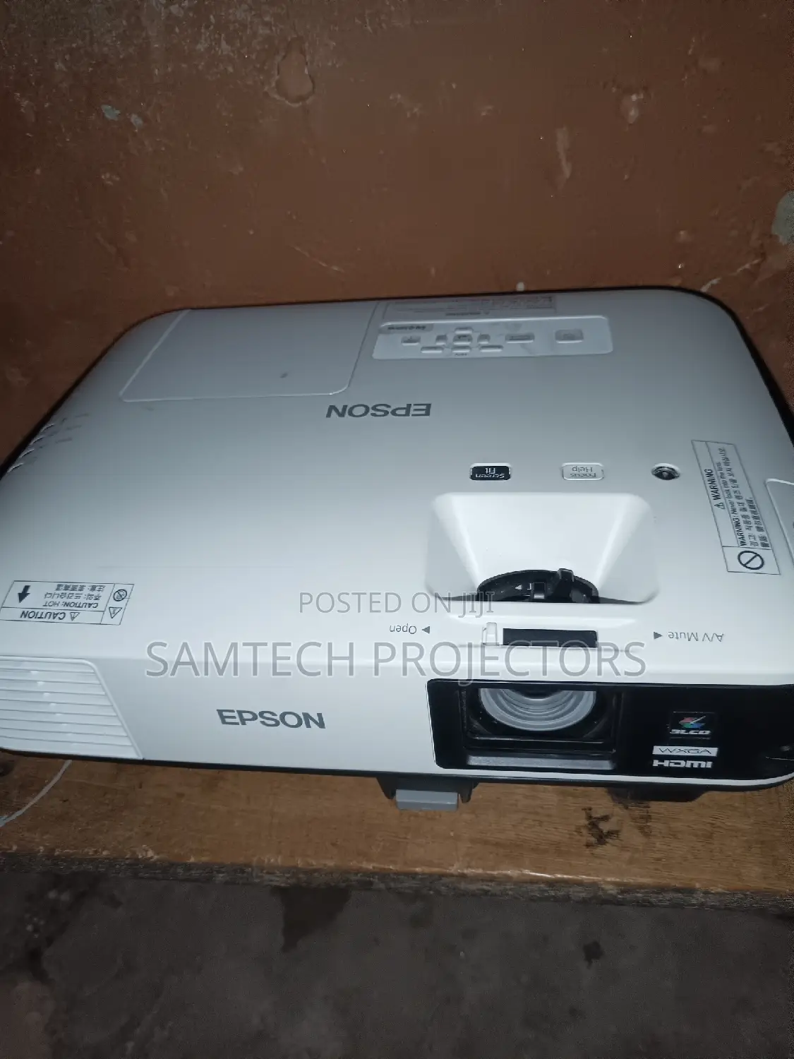 Uk Used Epson 5500 Lumens 4 Church, Show Room, Meet Room Etc