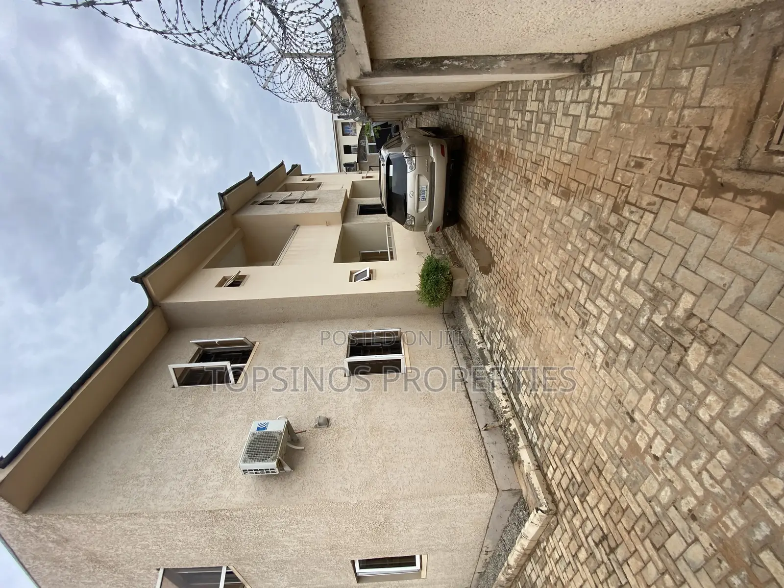 2bdrm Block of Flats in Dawaki for rent
