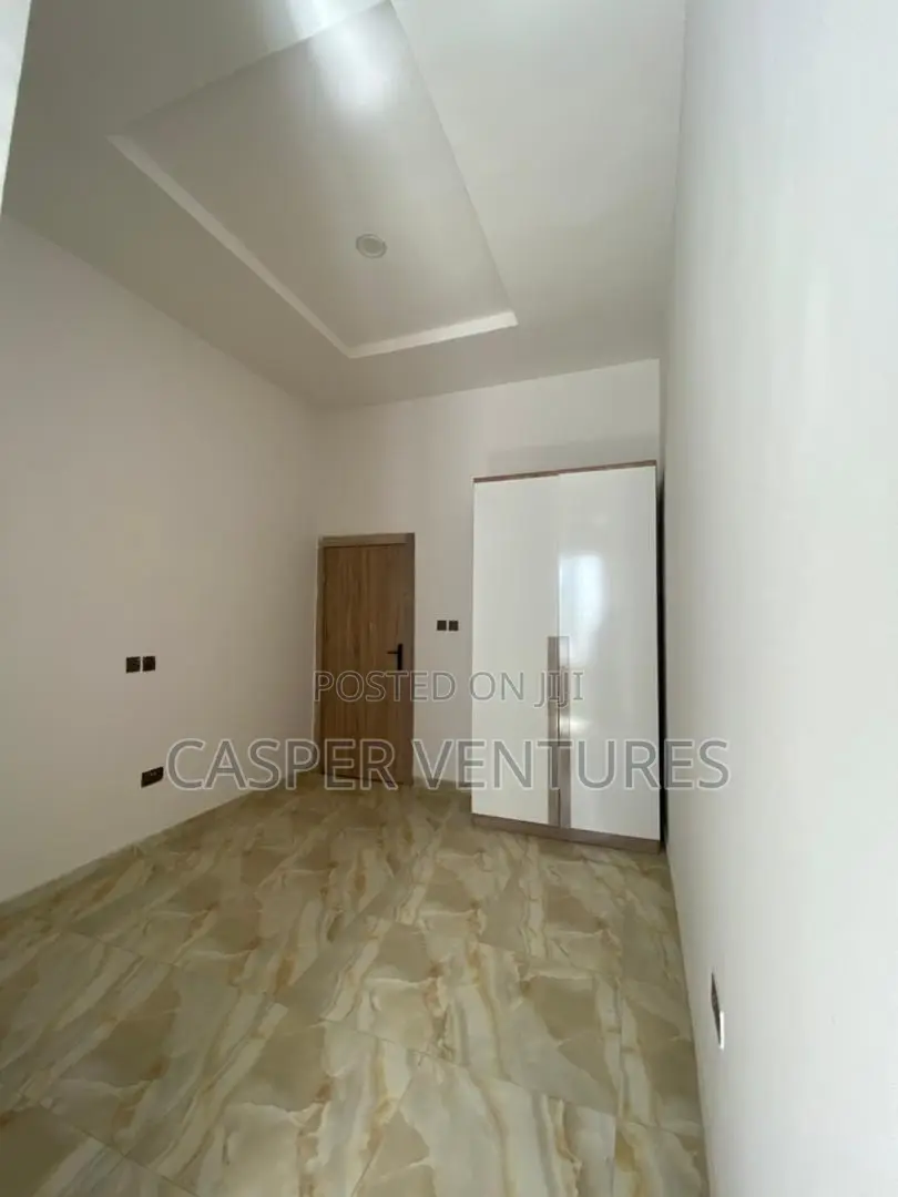 4bdrm Duplex in Vgc for rent