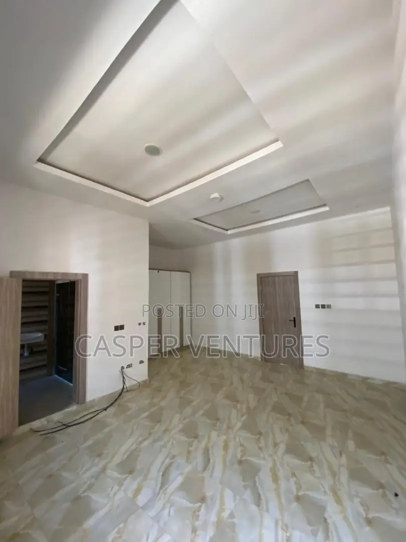 4bdrm Duplex in Vgc for rent