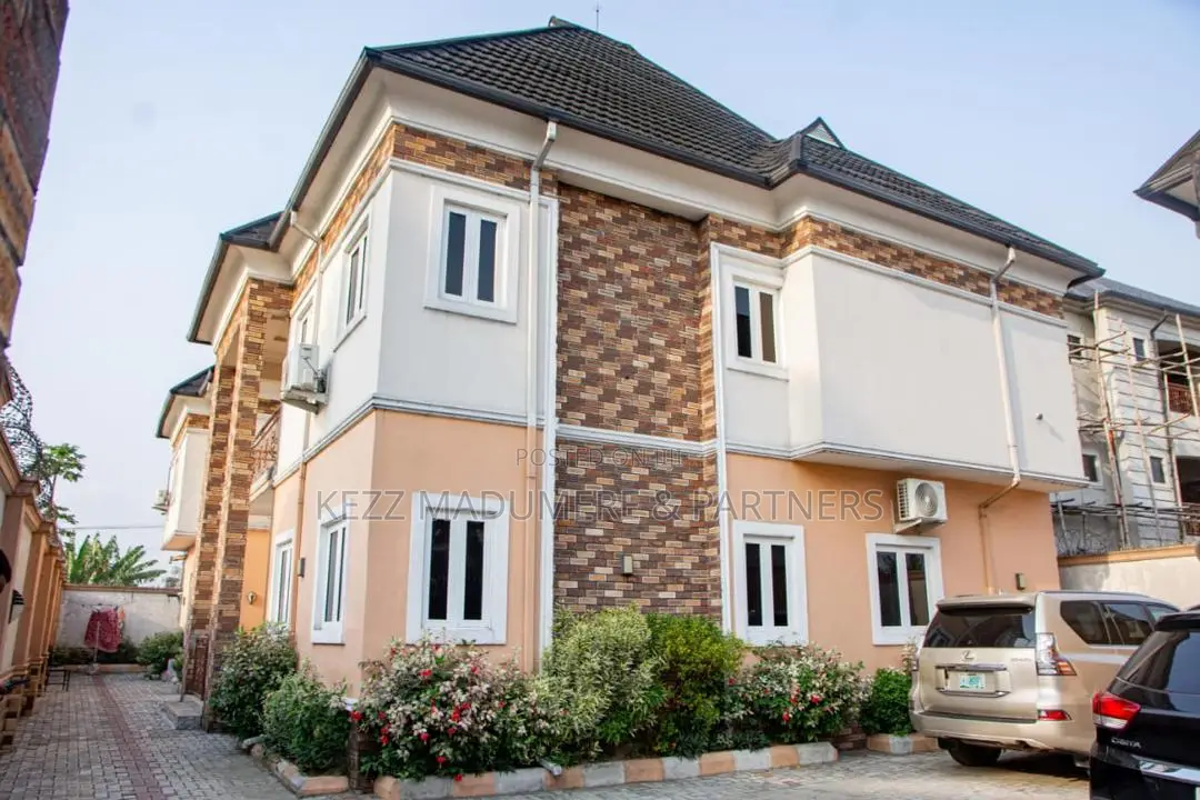 6bdrm Duplex in Rukpokwu , Port for sale