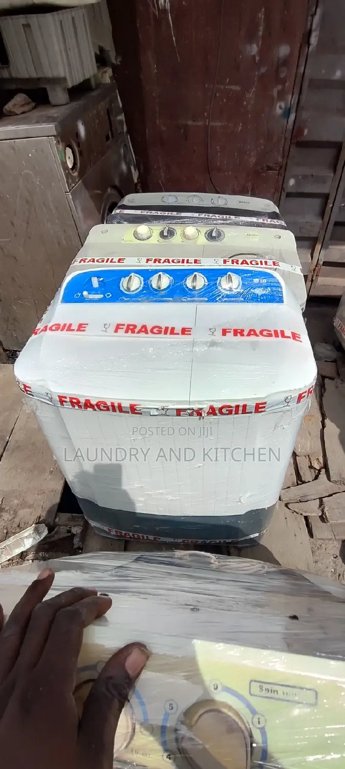 7.5kg Lg Twin Top Washer Machine for Laundry and Home Use