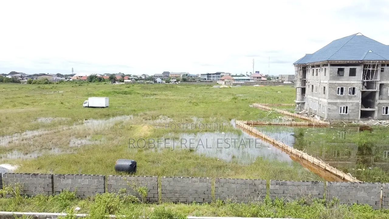 Super Commercial Plots