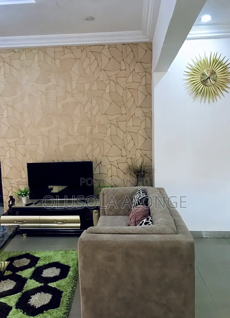 Executively Furnished 2bedroom Apartment+ Starlink Internet