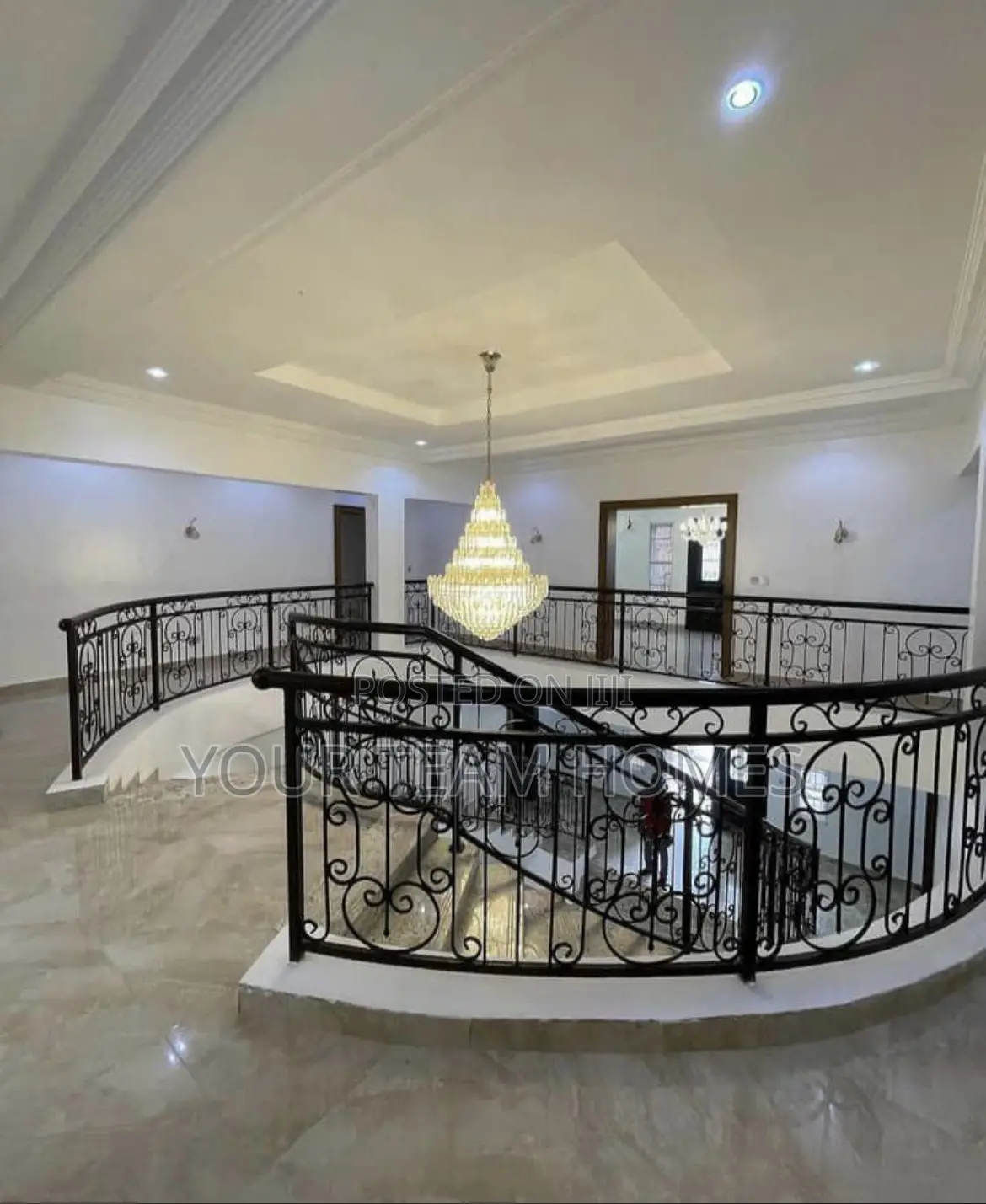 7bdrm Mansion in Maitama for sale