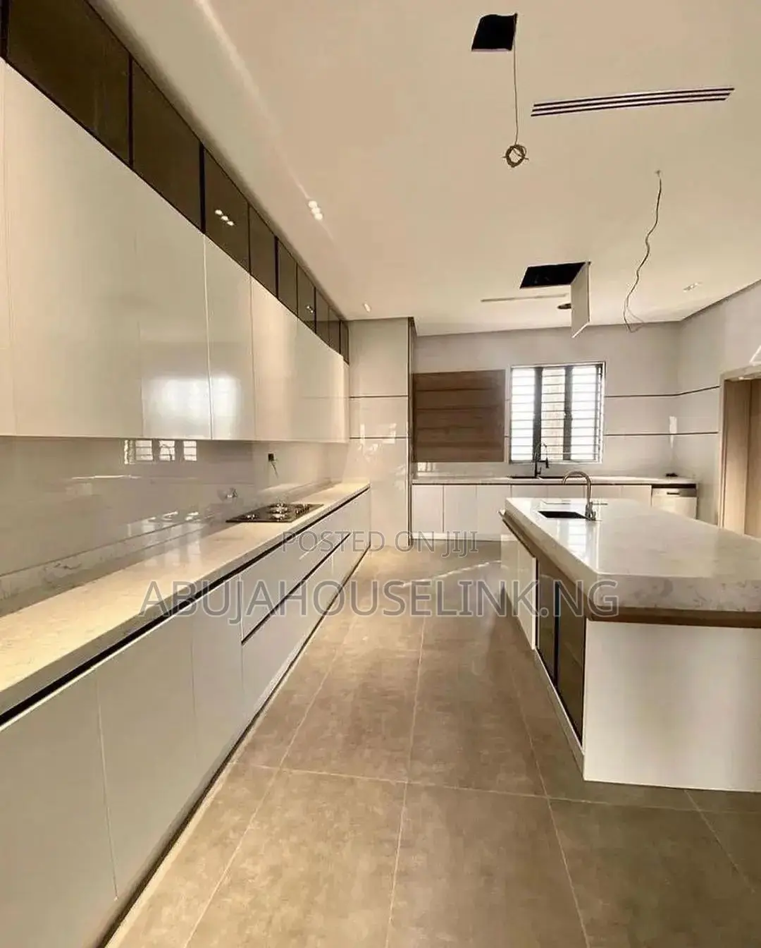 7bdrm Mansion in Maitama Main Abuja for sale