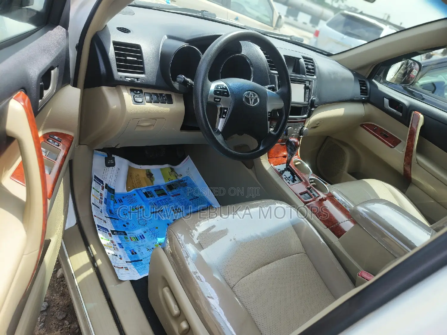 Toyota Highlander Limited 2012 White