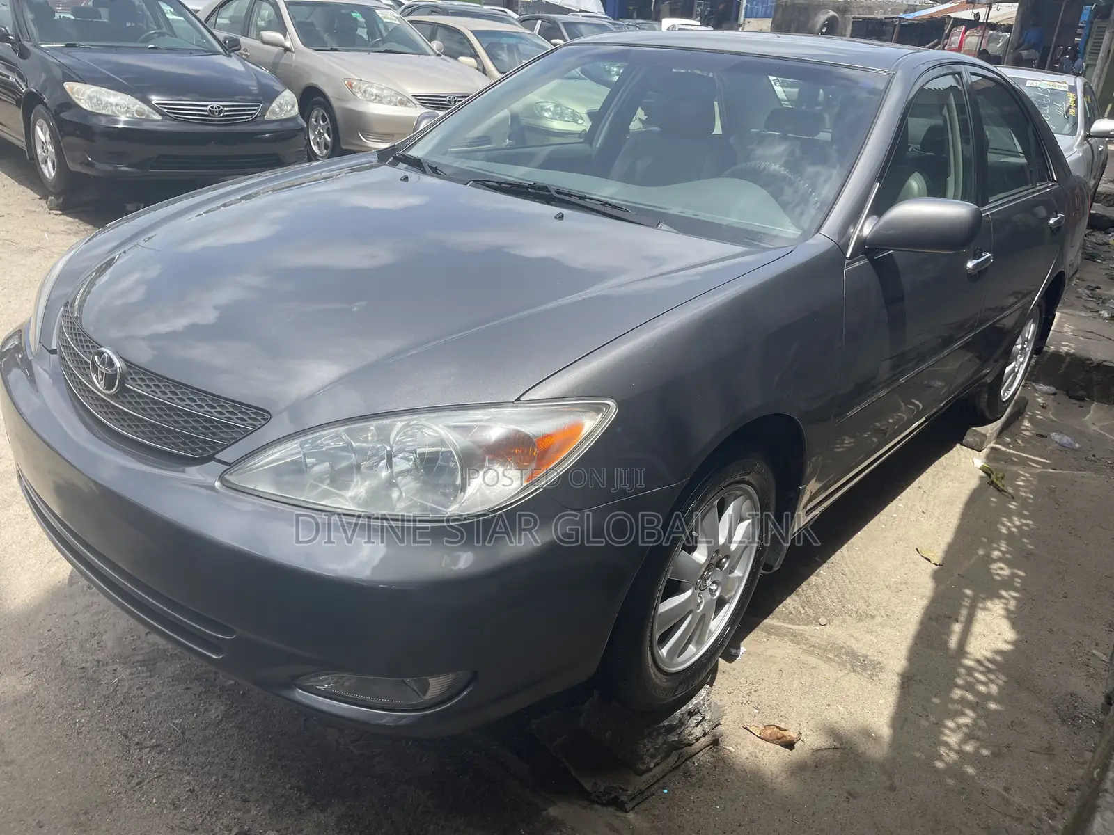 Toyota Camry 2004 Gray