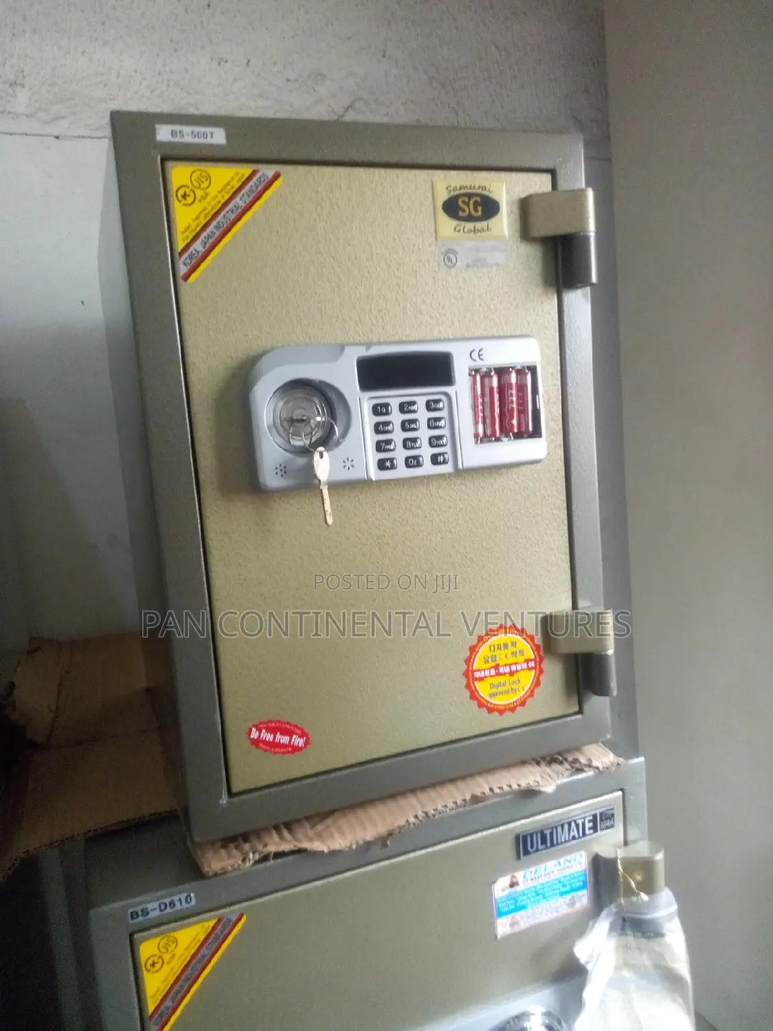 Brand New Digital Safe
