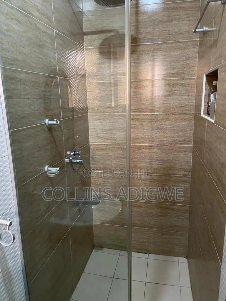 3bdrm Apartment in Oniru Victoria for sale