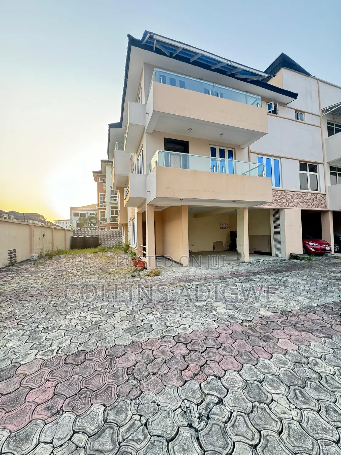 4bdrm Duplex in Oniru Estate, Victoria Island Extension for sale