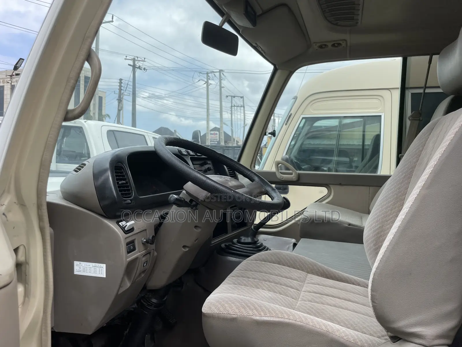 Toyota Coaster 2011 Gold