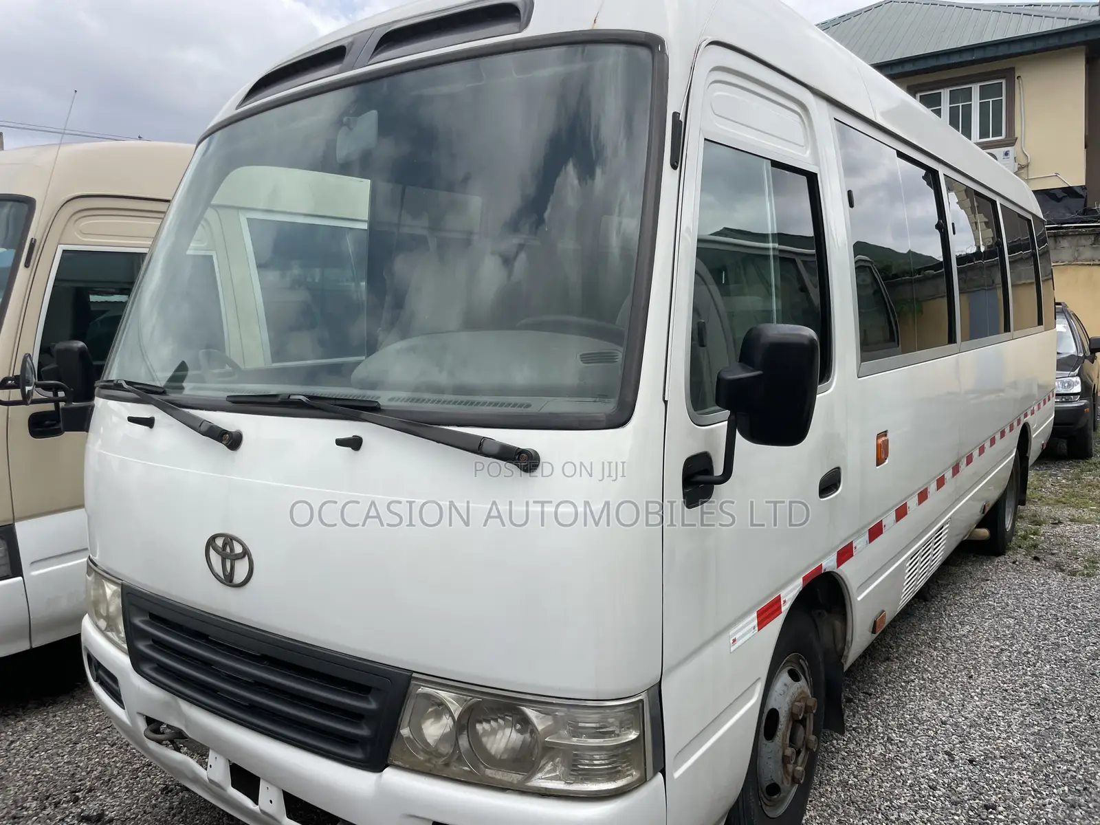 Toyota Coaster 2011 Gold