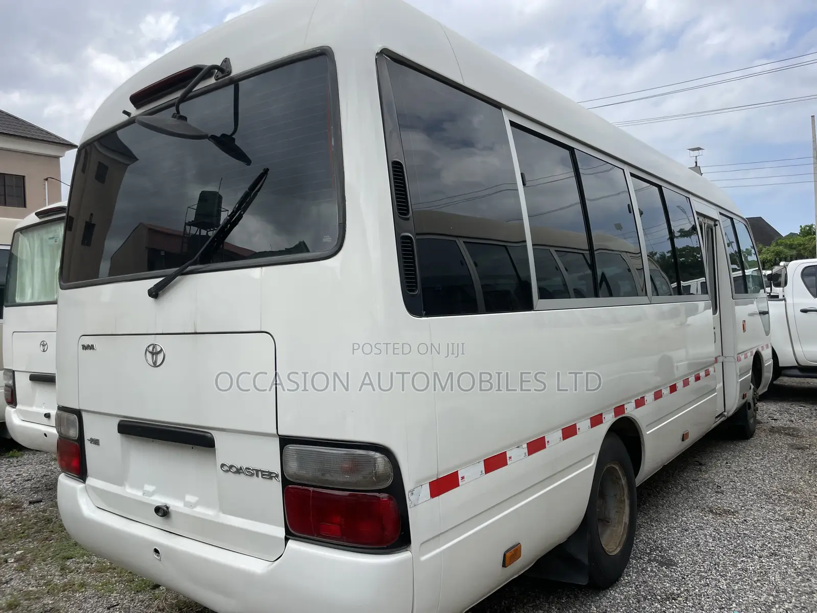 Toyota Coaster 2011 Gold