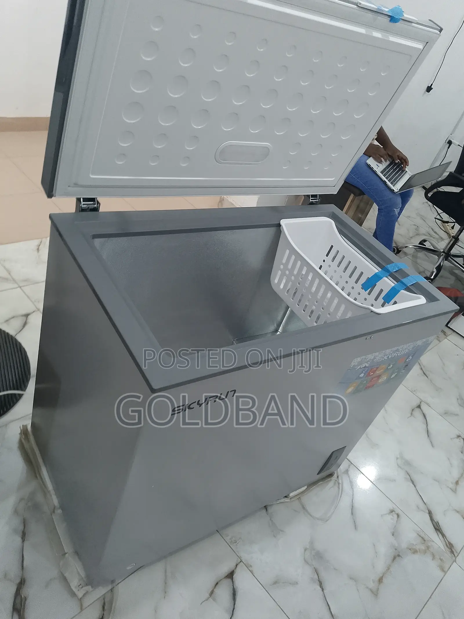 New Efficient Skyrun 200 Litres Chest Freezer
