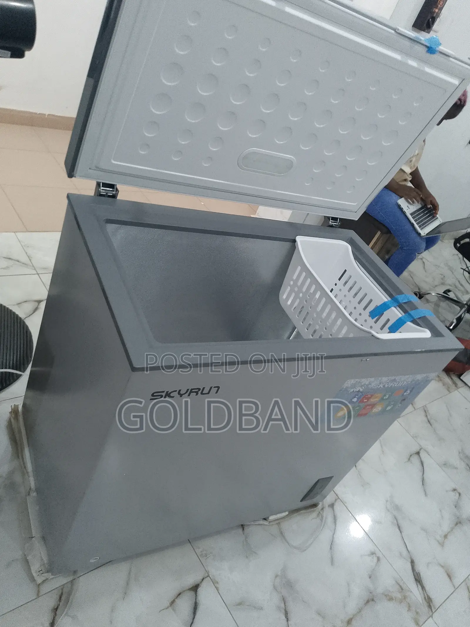 Bestselling Skyrun 200 Litres Chest Freezer