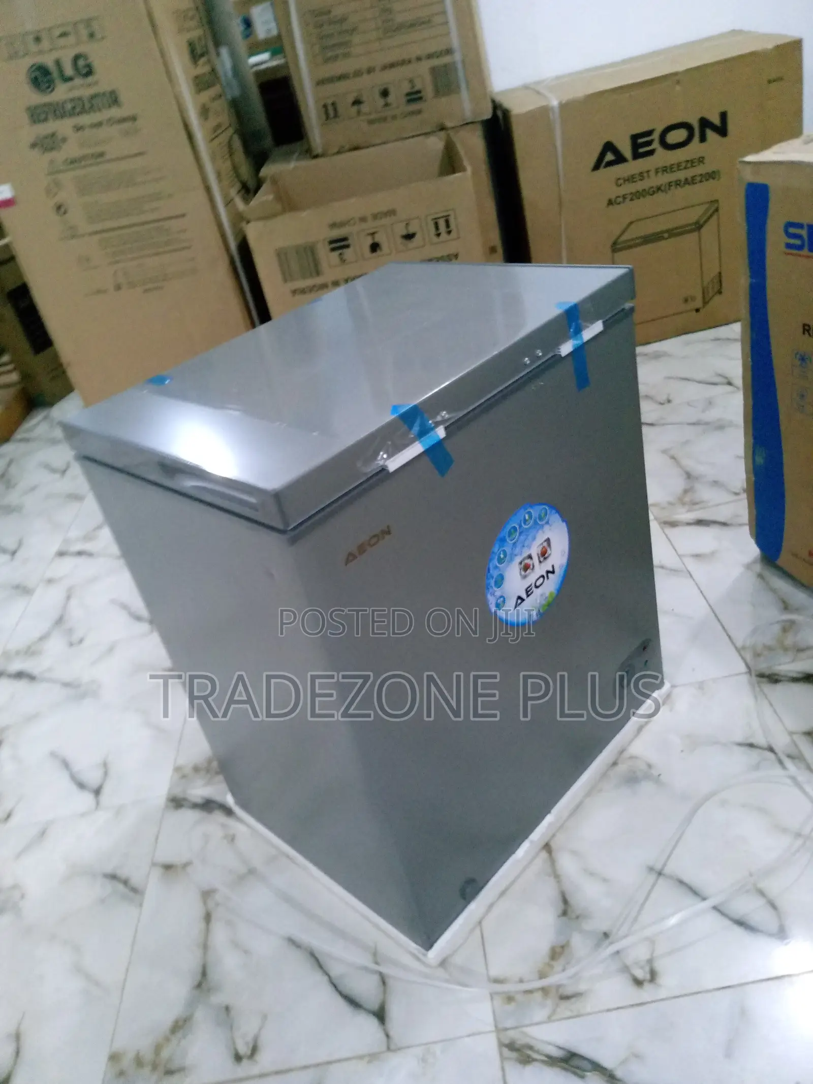 Fast Freezing Chest Freezer Aeon 150ltr