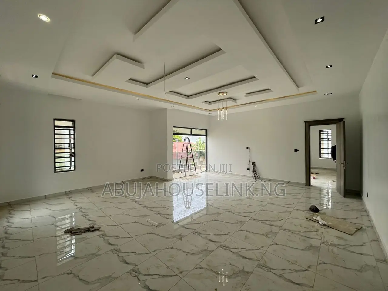 5bdrm Duplex in Gwarinpa Main Abuja for sale