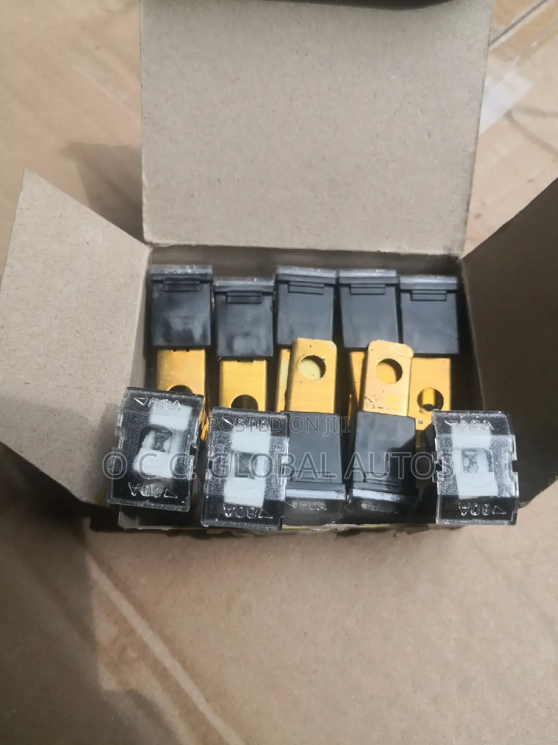 Fuse for Truck All Ah Is Inside