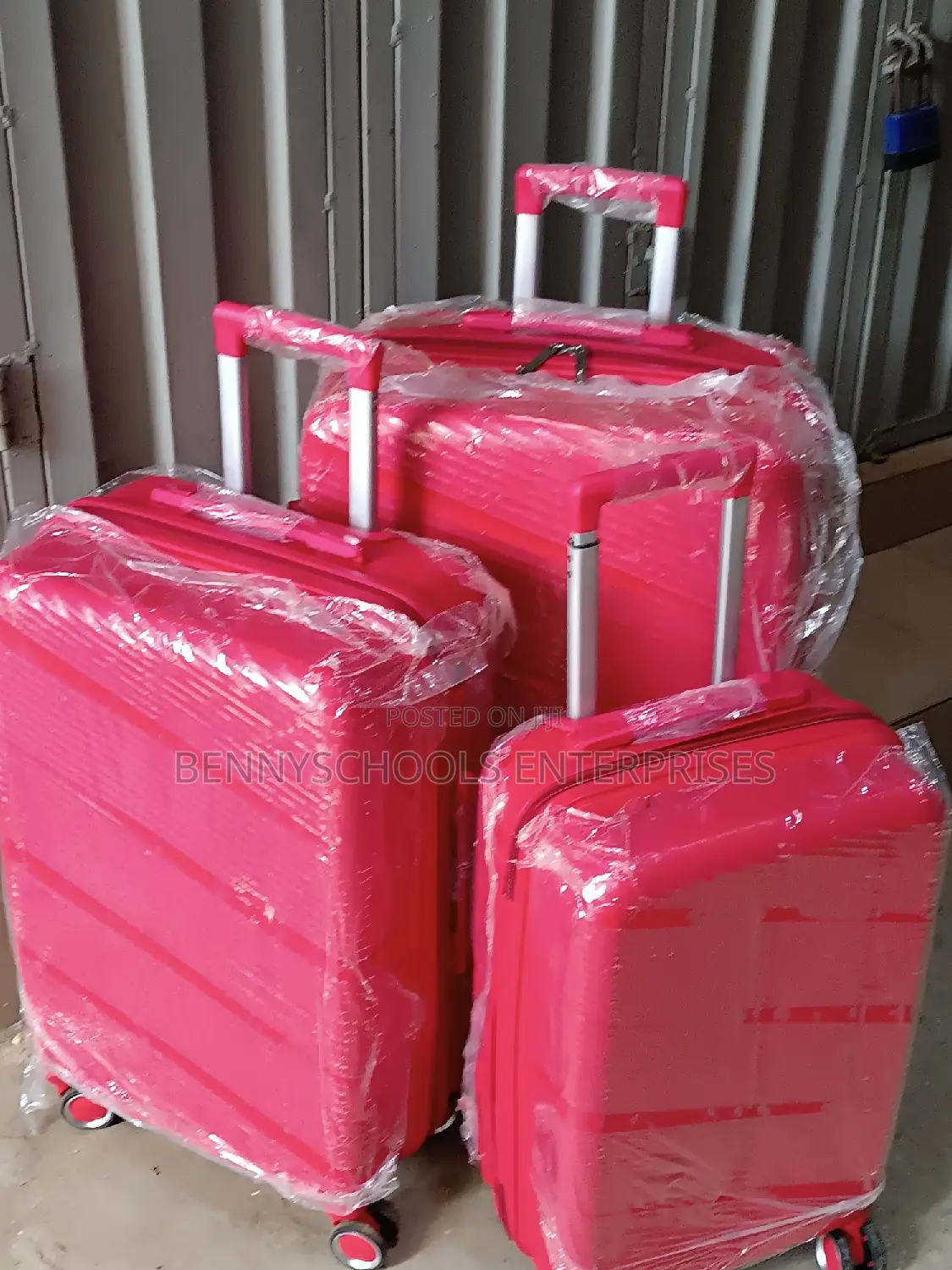 Set of 3 Unbreakable Elastic Rubber Travelling Luggage Boxes