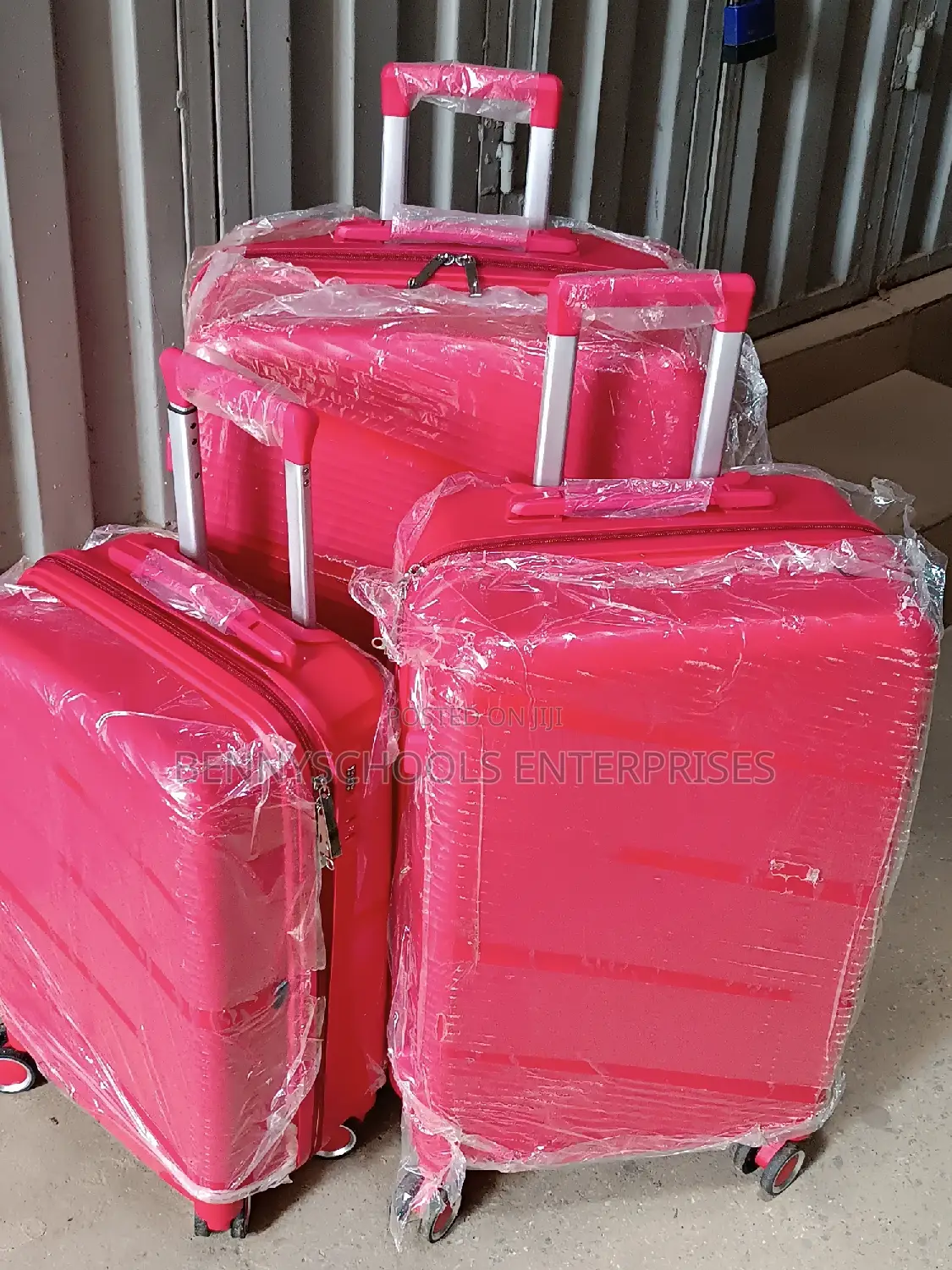Set of 3 Unbreakable Elastic Rubber Travelling Luggage Boxes