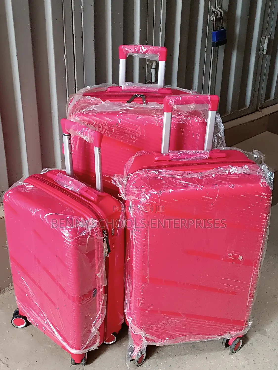 Set of 3 Unbreakable Elastic Rubber Travelling Luggage Boxes
