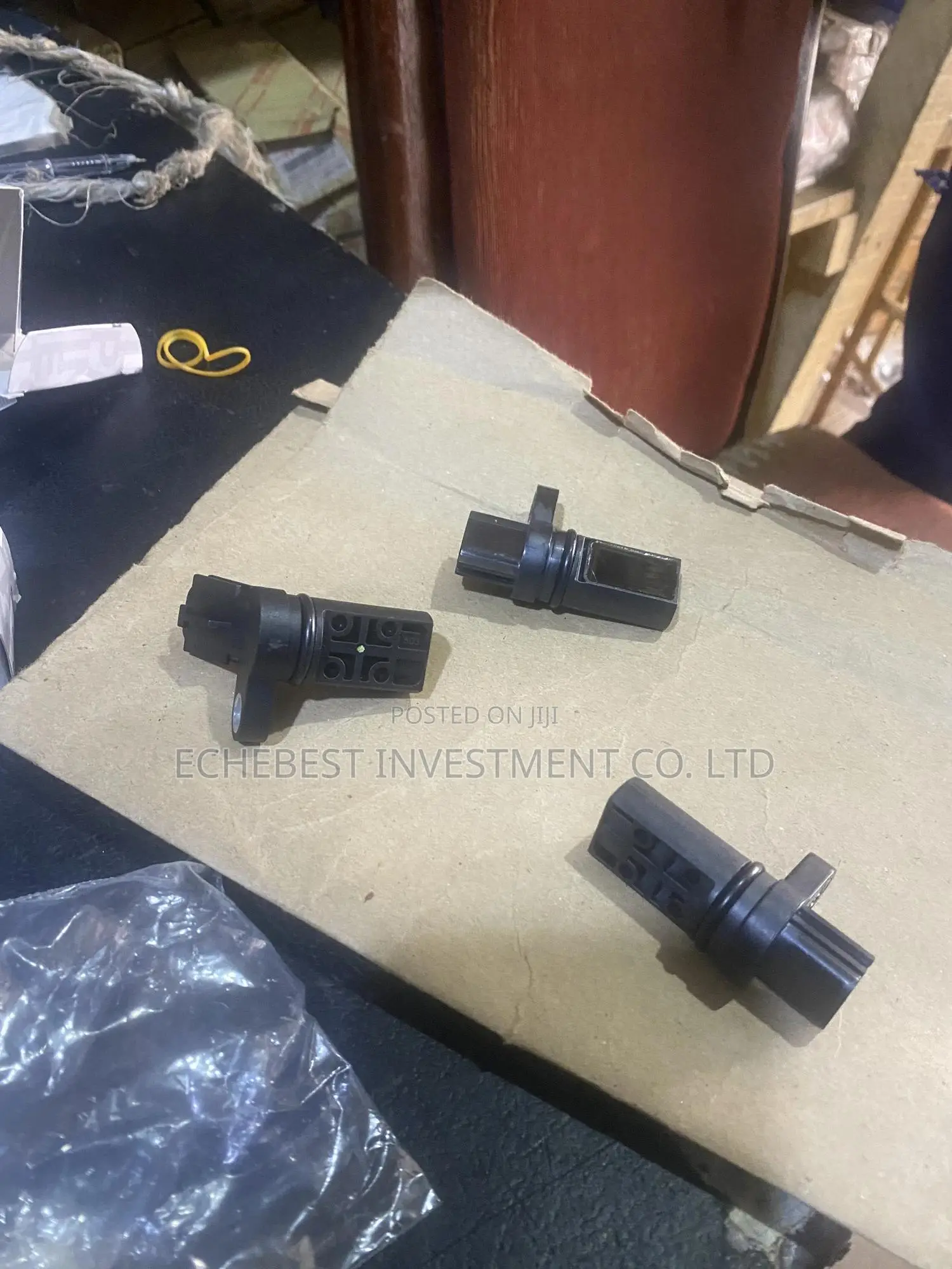 Brand New 2 Camshaft Sensors and 1 Crankshaft Sensor Nissan