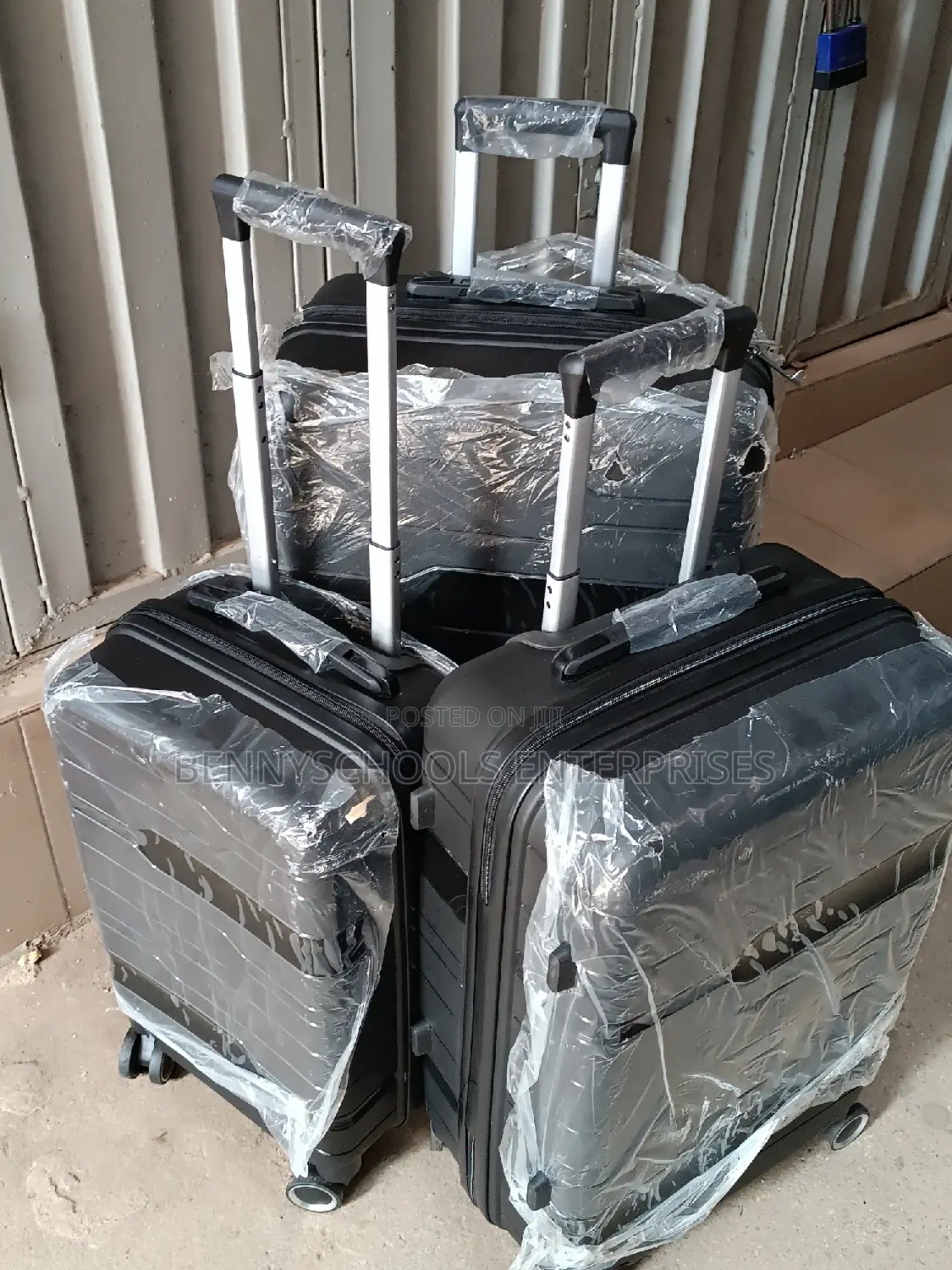Set of 3 Unbreakable Elastic Rubber Travelling Luggage Boxes