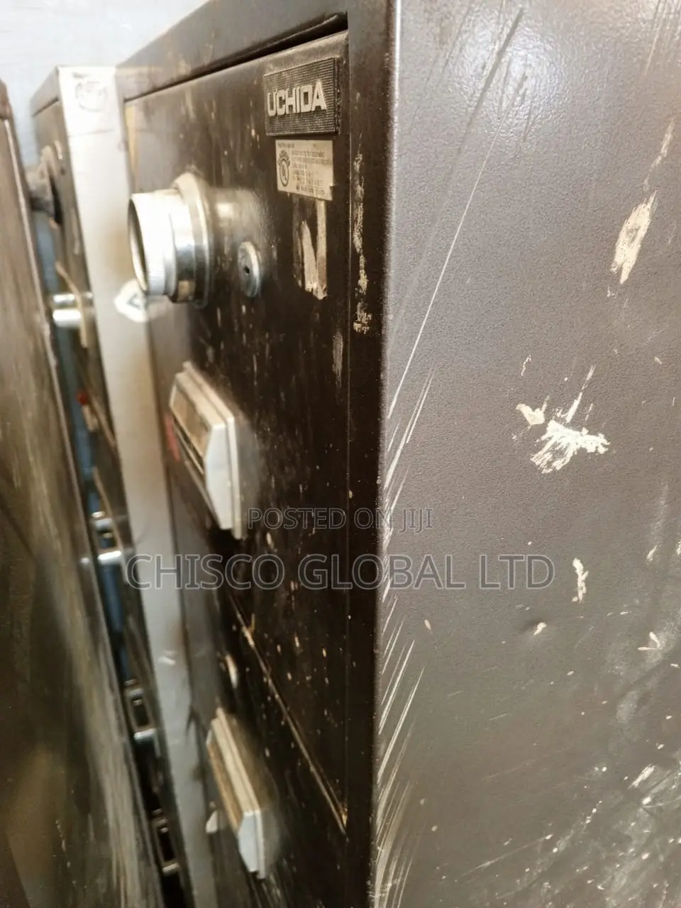 Professional Safe Repair