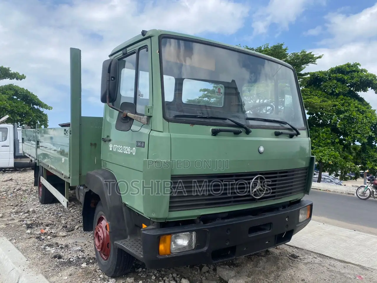 Mercedes Benz 814 German Truck