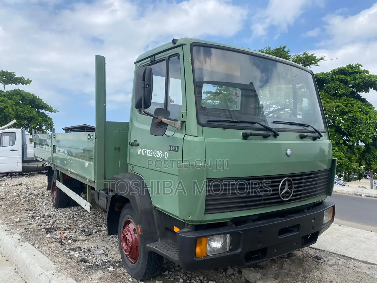 Mercedes Benz 814 German Truck