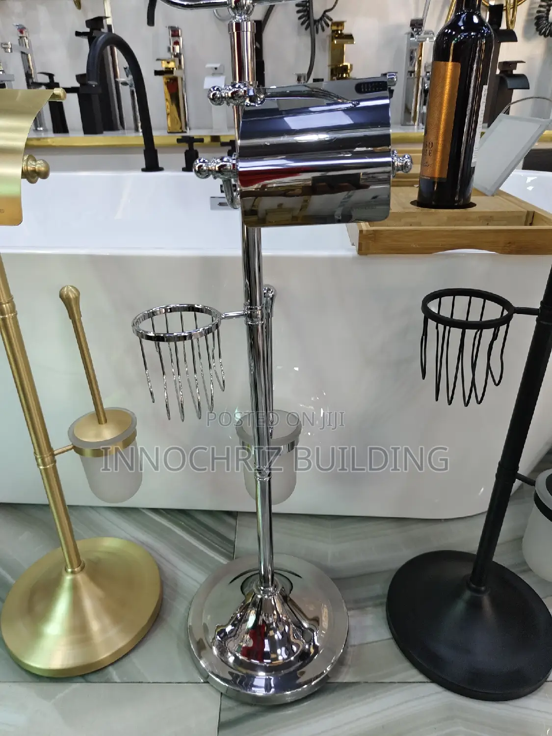Round Chrome Tissue Holder And Toilet Brush (Vertical)