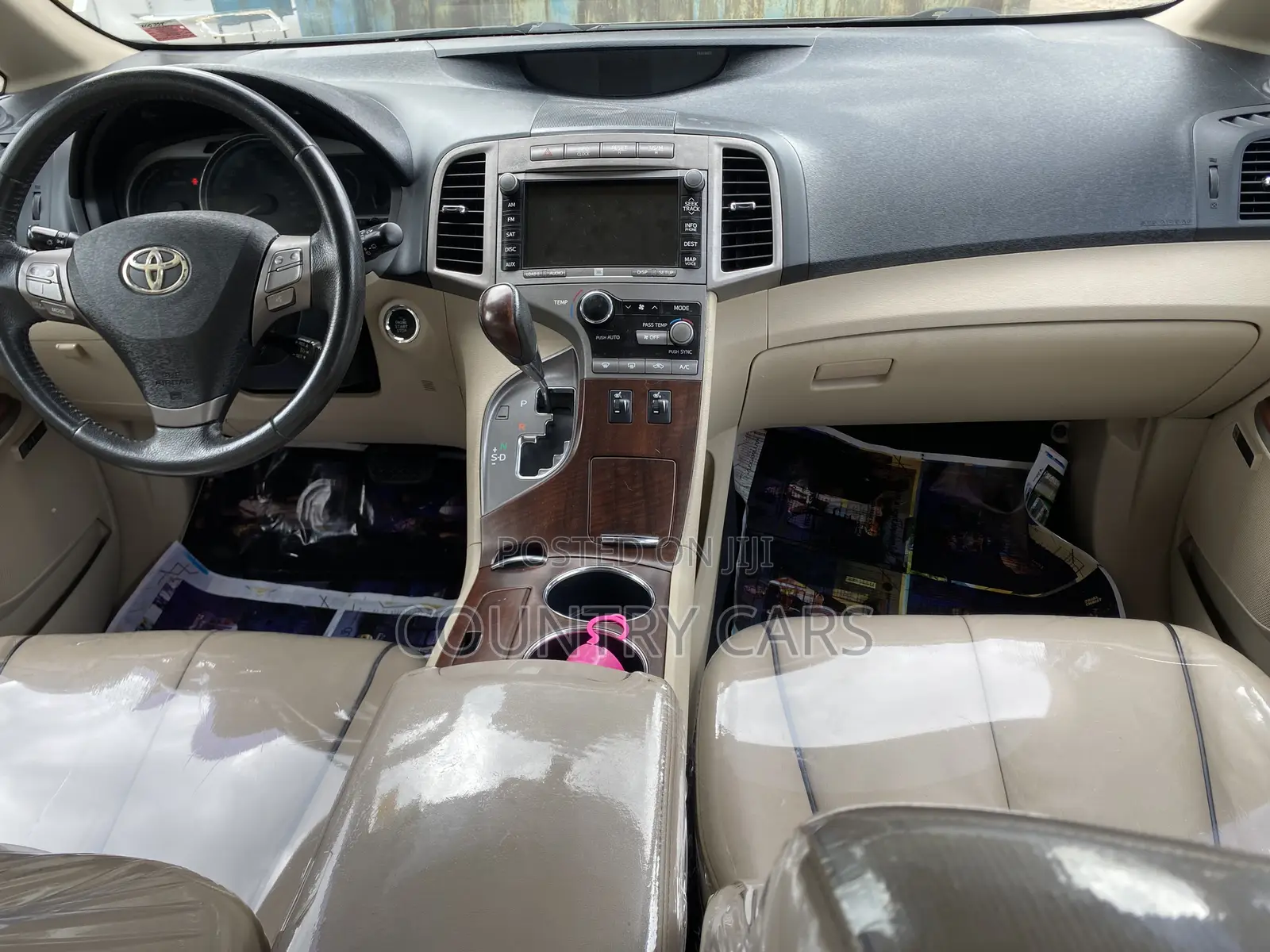 Toyota Venza V6 AWD 2010 Gold