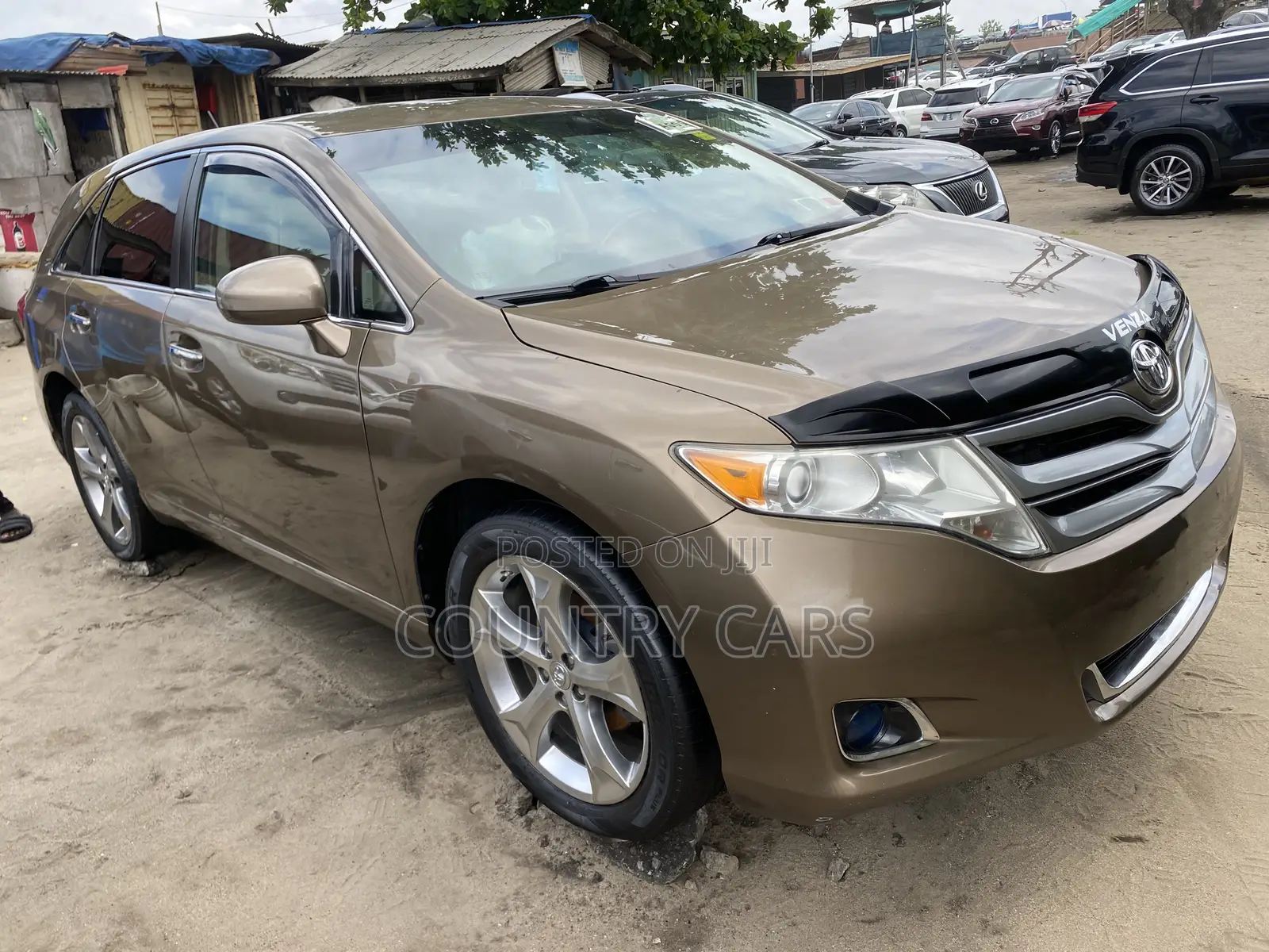 Toyota Venza V6 AWD 2010 Gold