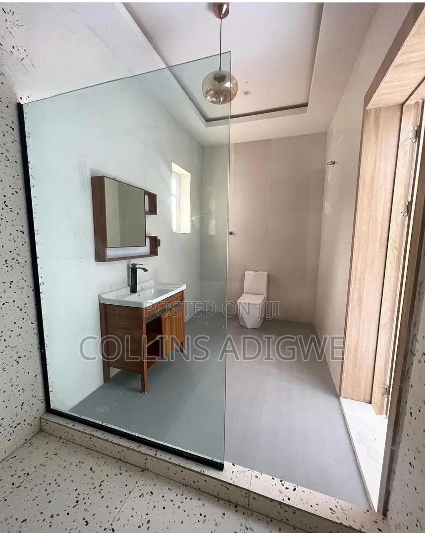 3bdrm Apartment in Victoria Island for sale