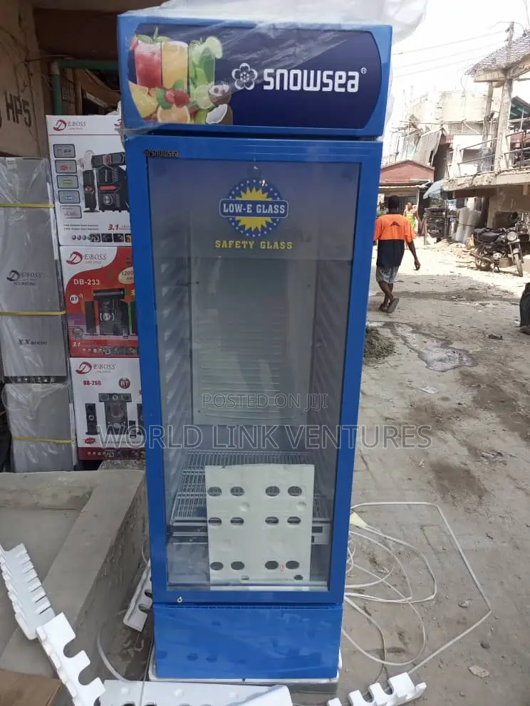 Snowsea Show Glass With 2 Years Warranty On.