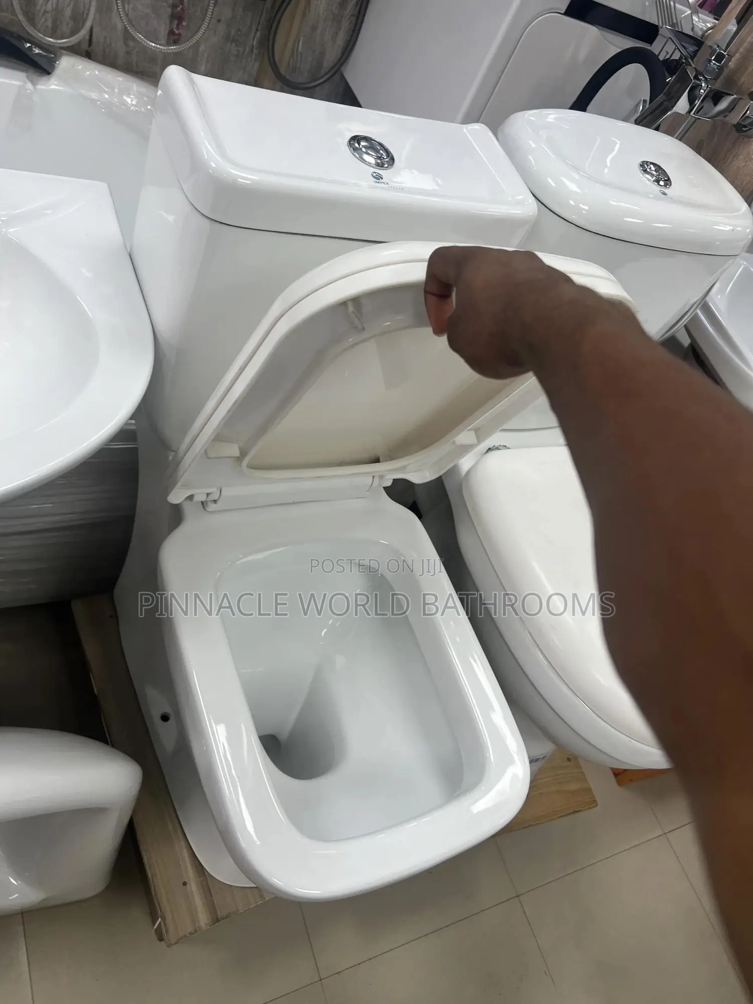 Italian WC Set With Washing Hand Basin 901