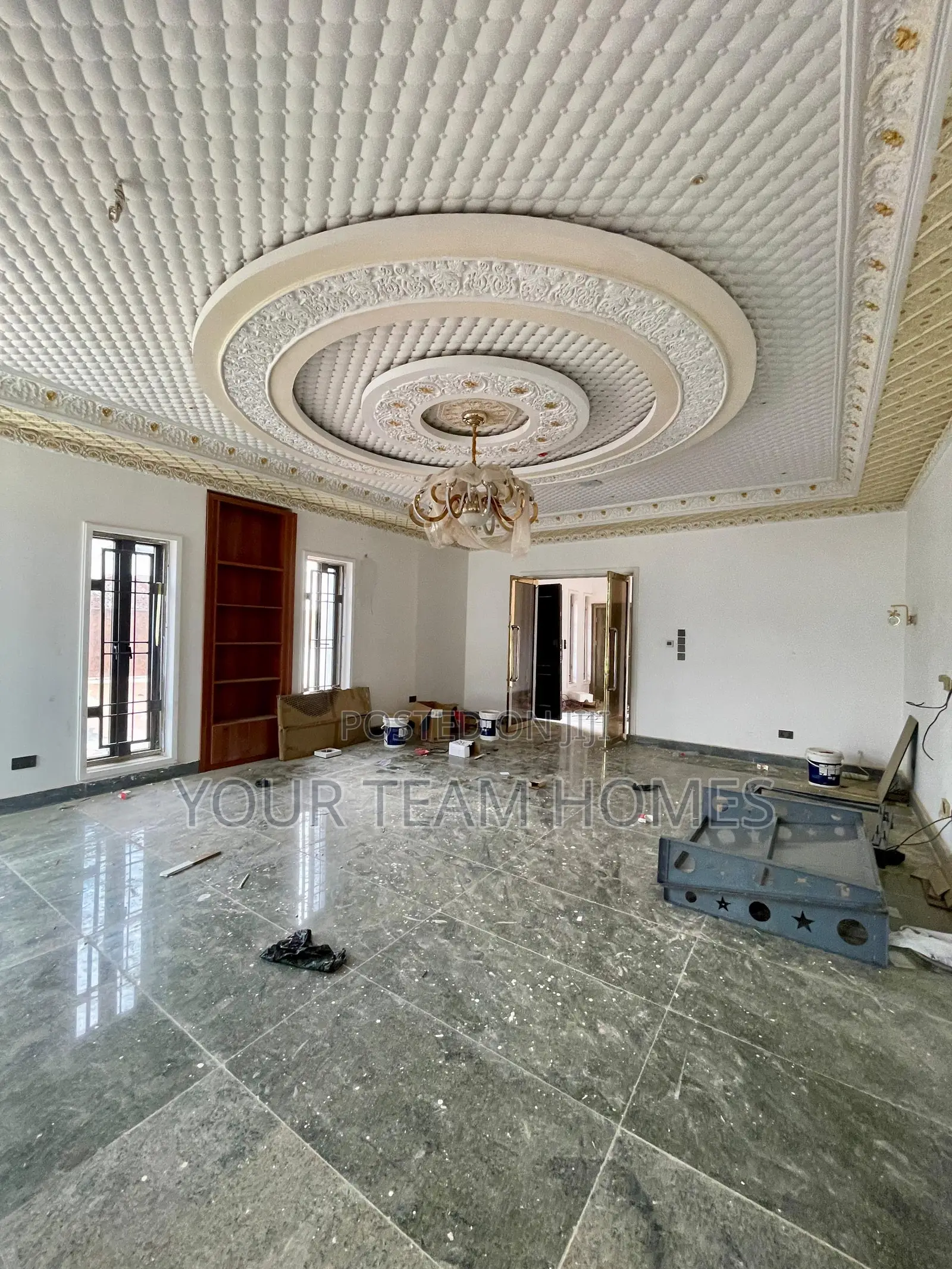 8bdrm Mansion in Guzape for sale