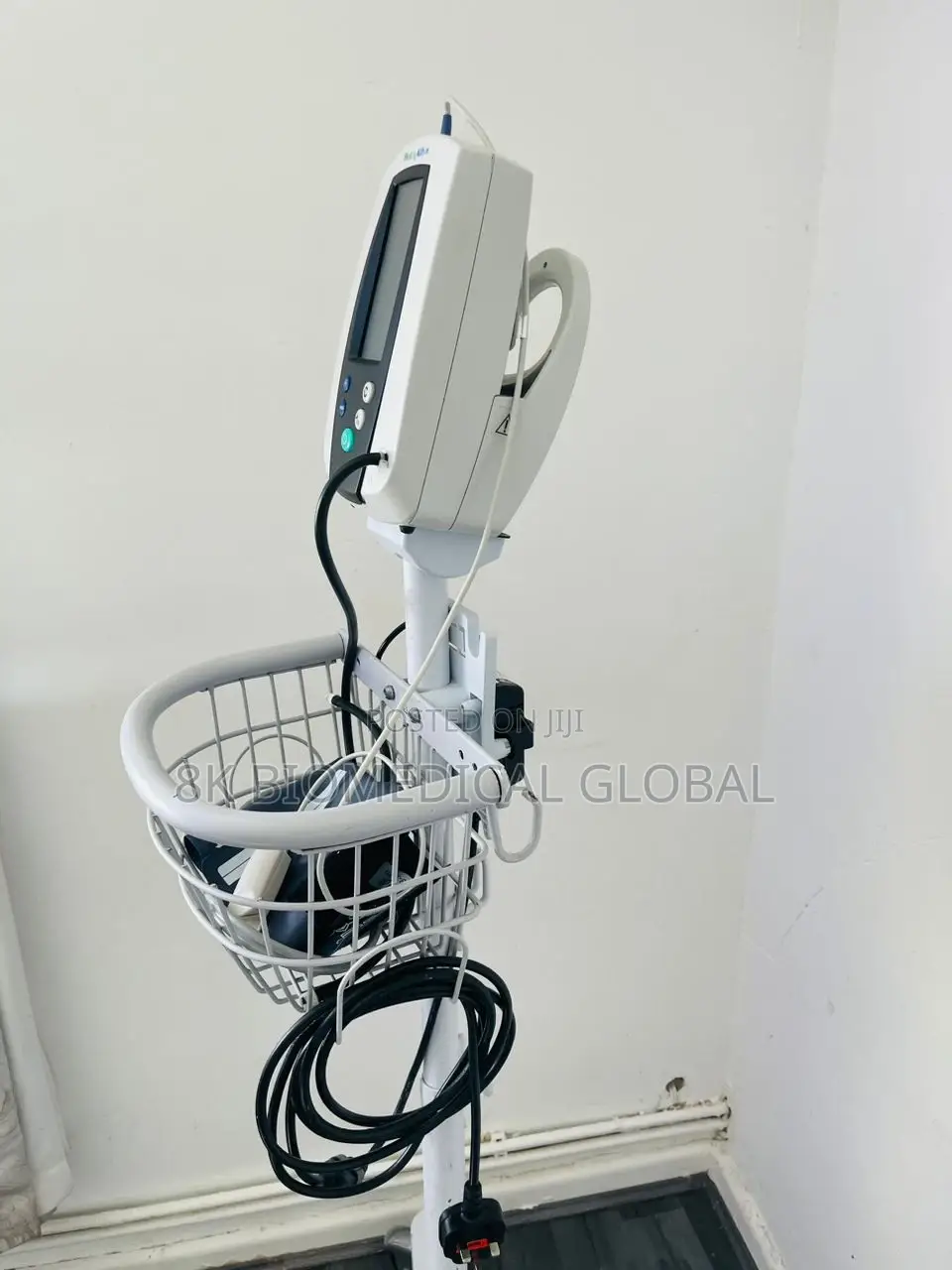 UK Used Welch Allyn Spot Vital Sign Monitor on Stand