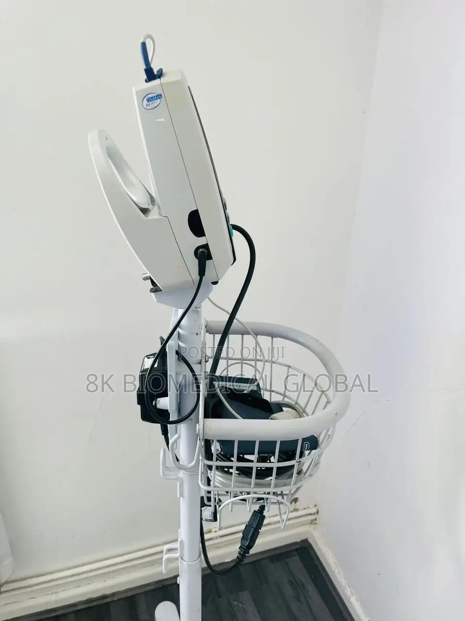 UK Used Welch Allyn Spot Vital Sign Monitor on Stand